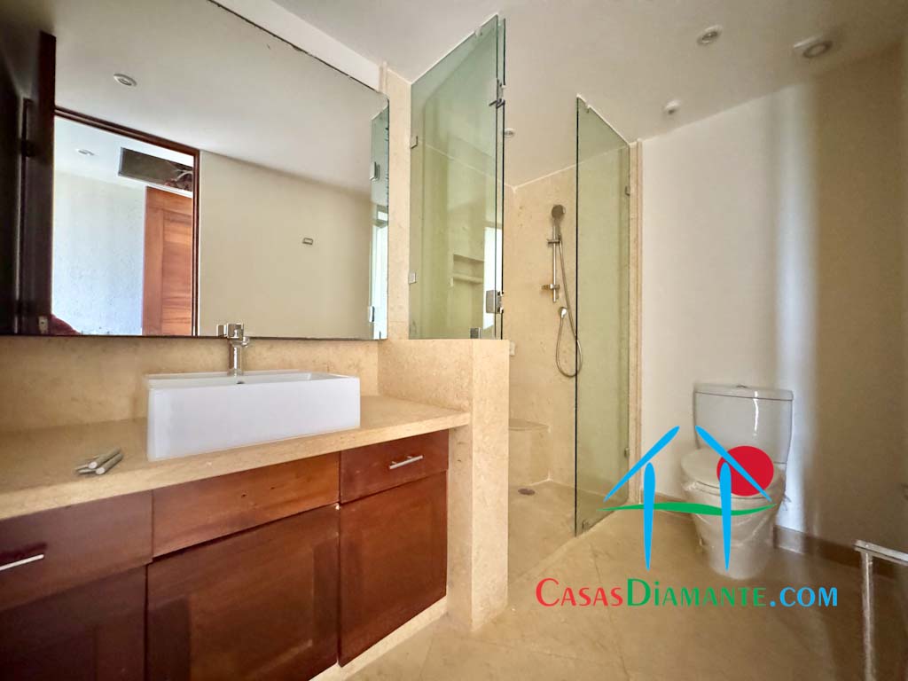 Playamar Tres Cantos T2 802 - Recámara cinco 6